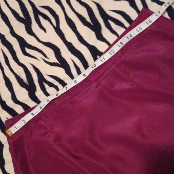 🌹Silky,  Burgundy color skirt from Banana Republic - Picture 11 of 12